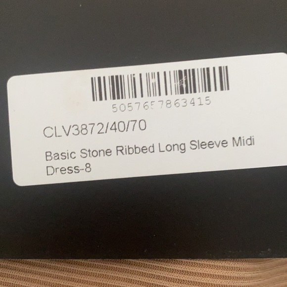 Long beige dress - Picture 4 of 4